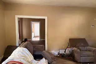 556 Villa Esta Cir, Macon, GA 31206 - Photo 2
