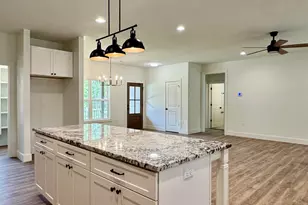 166 Wood Oak Cir, Cochran, GA 31014 - Photo 6