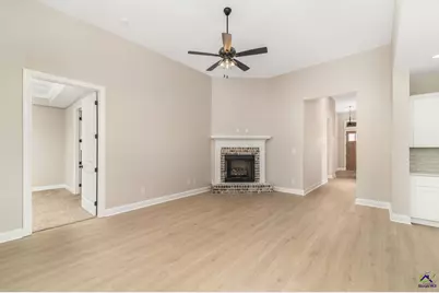 215 Farmland Circle, Perry, GA 31069 - Photo 16
