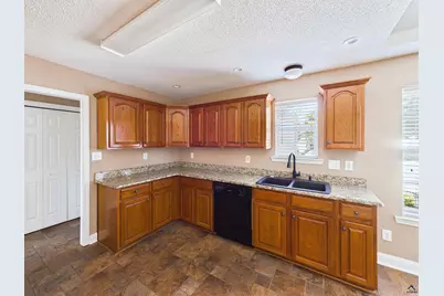709 Sark Drive, Warner Robins, GA 31088 - Photo 18