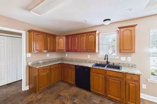 709 Sark Dr, Warner Robins, GA 31088 - Photo 18