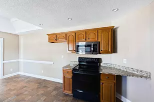 709 Sark Dr, Warner Robins, GA 31088 - Photo 16