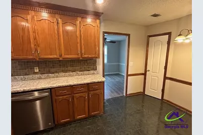 100 Traders Pass, Warner Robins, GA 31088 - Photo 8