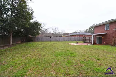 202 Heather Street, Warner Robins, GA 31093 - Photo 2