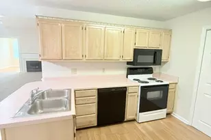 121 Bayside Cir, Warner Robins, GA 31088 - Photo 4