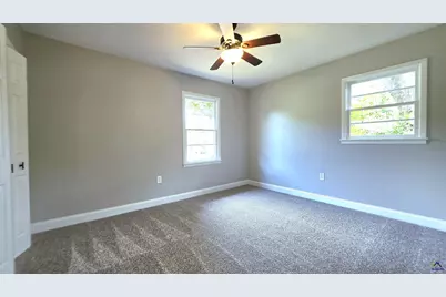 202 Mike Street, Warner Robins, GA 31088 - Photo 12