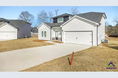 102 Bulloch Court, Warner Robins, GA 31008 - Photo 1