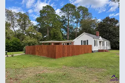 1301 Georgia Avenue, Perry, GA 31069 - Photo 2