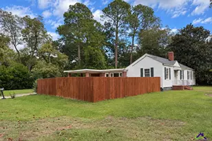 1301 Georgia Ave, Perry, GA 31069 - Photo 2