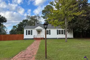 1301 Georgia Ave, Perry, GA 31069 - Photo 1