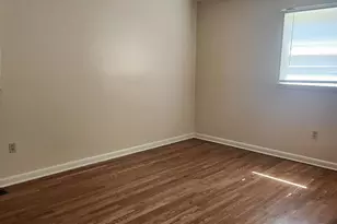 104 Valley View Dr, Warner Robins, GA 31088 - Photo 2