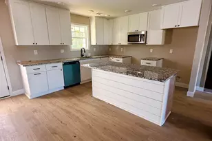 217 Sutton Dr, Perry, GA 31069 - Photo 2