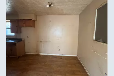 8 W Haynes, Reynolds, GA 31076 - Photo 6