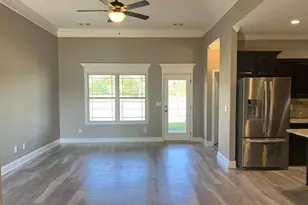 211 Ledford Way, Bonaire, GA 31005 - Photo 2