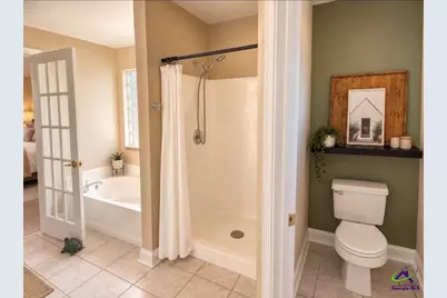 204 Quinelle Drive, Perry, GA 31069 - Photo 16