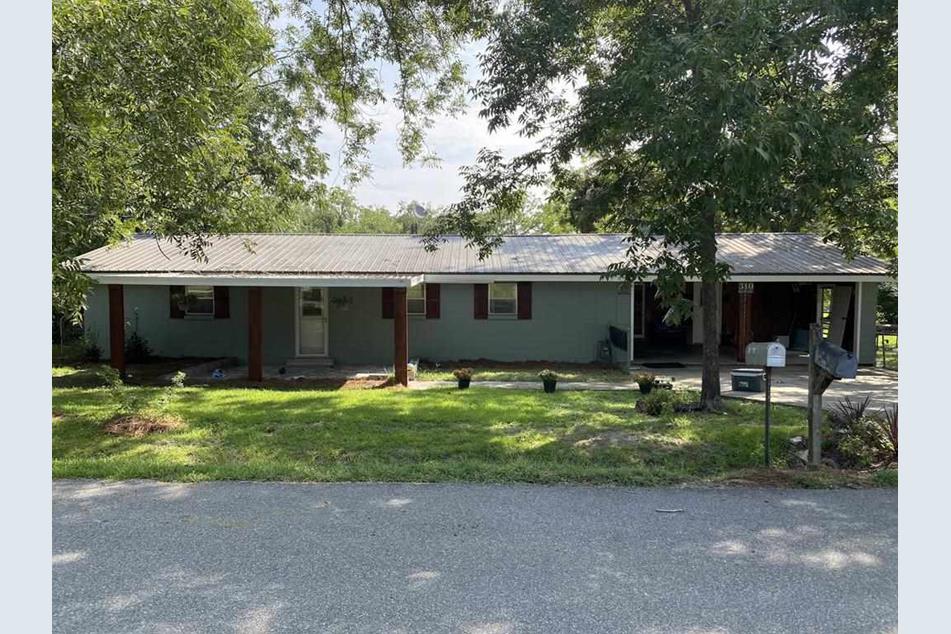 310 Elm St, Dexter, GA 31019 MLS 211709 Coldwell Banker