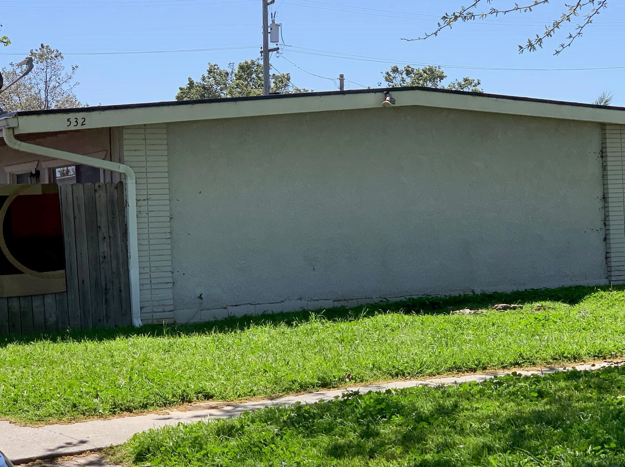 532 N St, Lompoc, CA 93436-0519