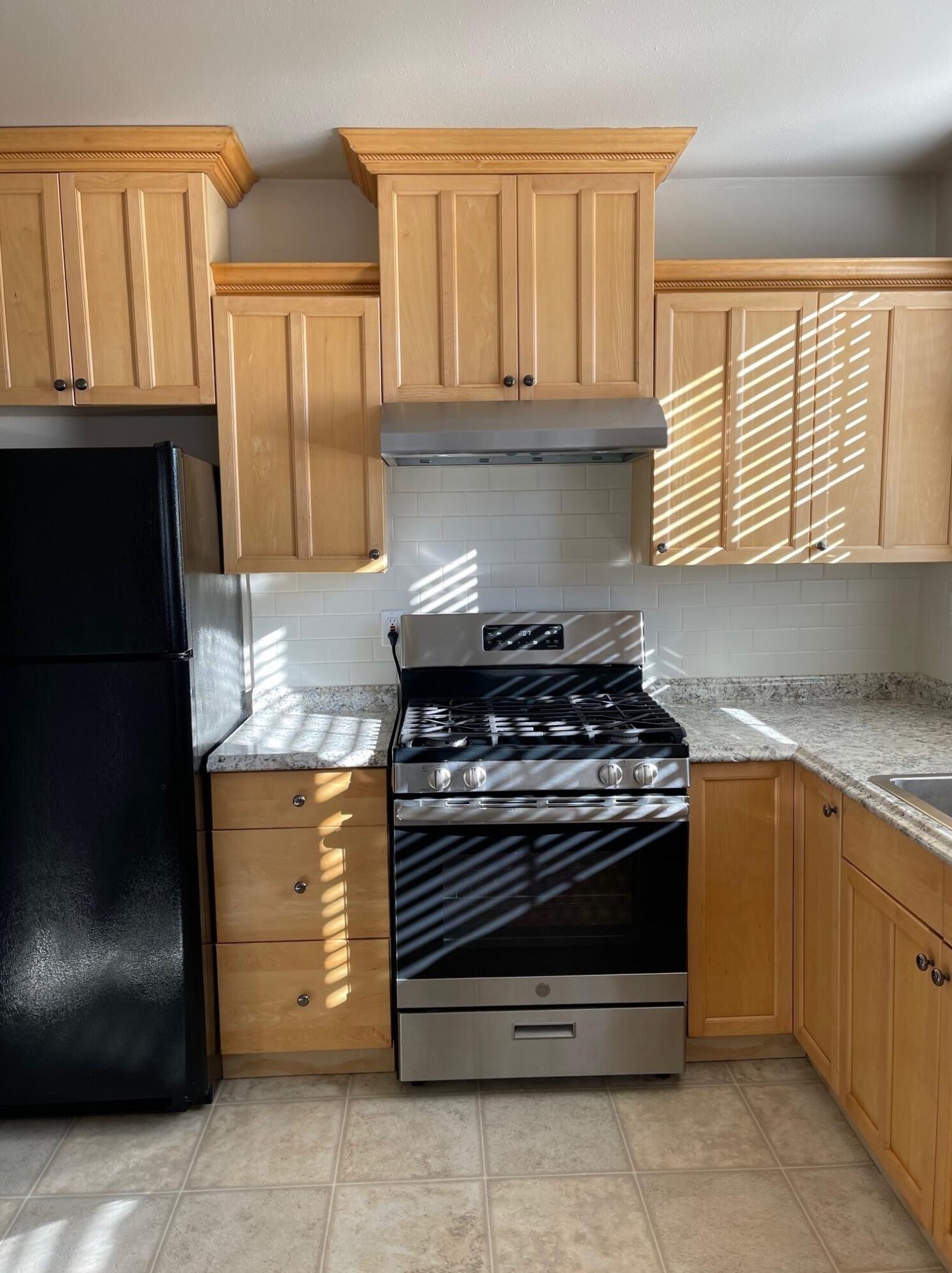 121 N St, Lompoc CA  93436-6624 exterior