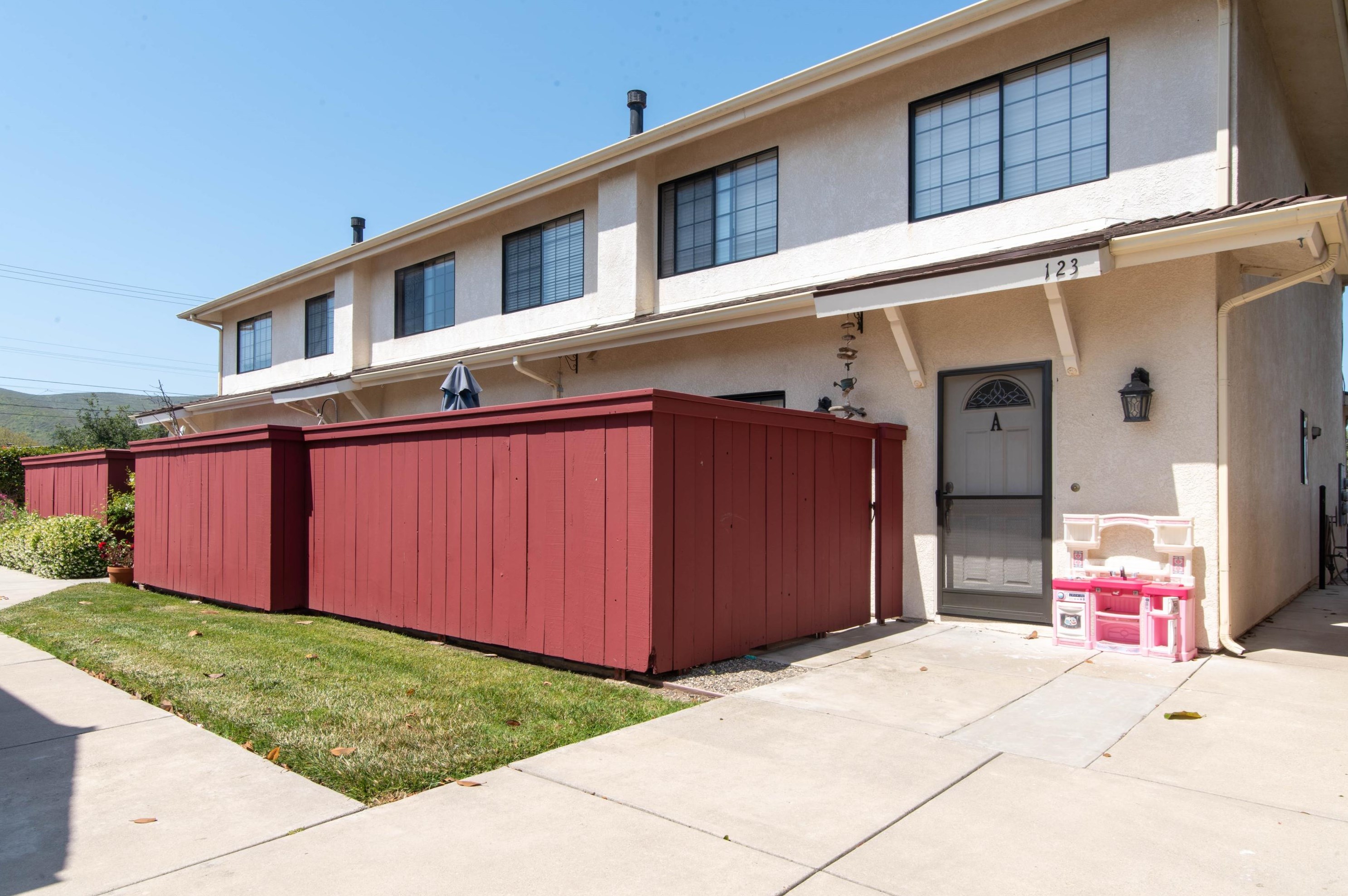 121 N St, Lompoc CA  93436-6624 exterior