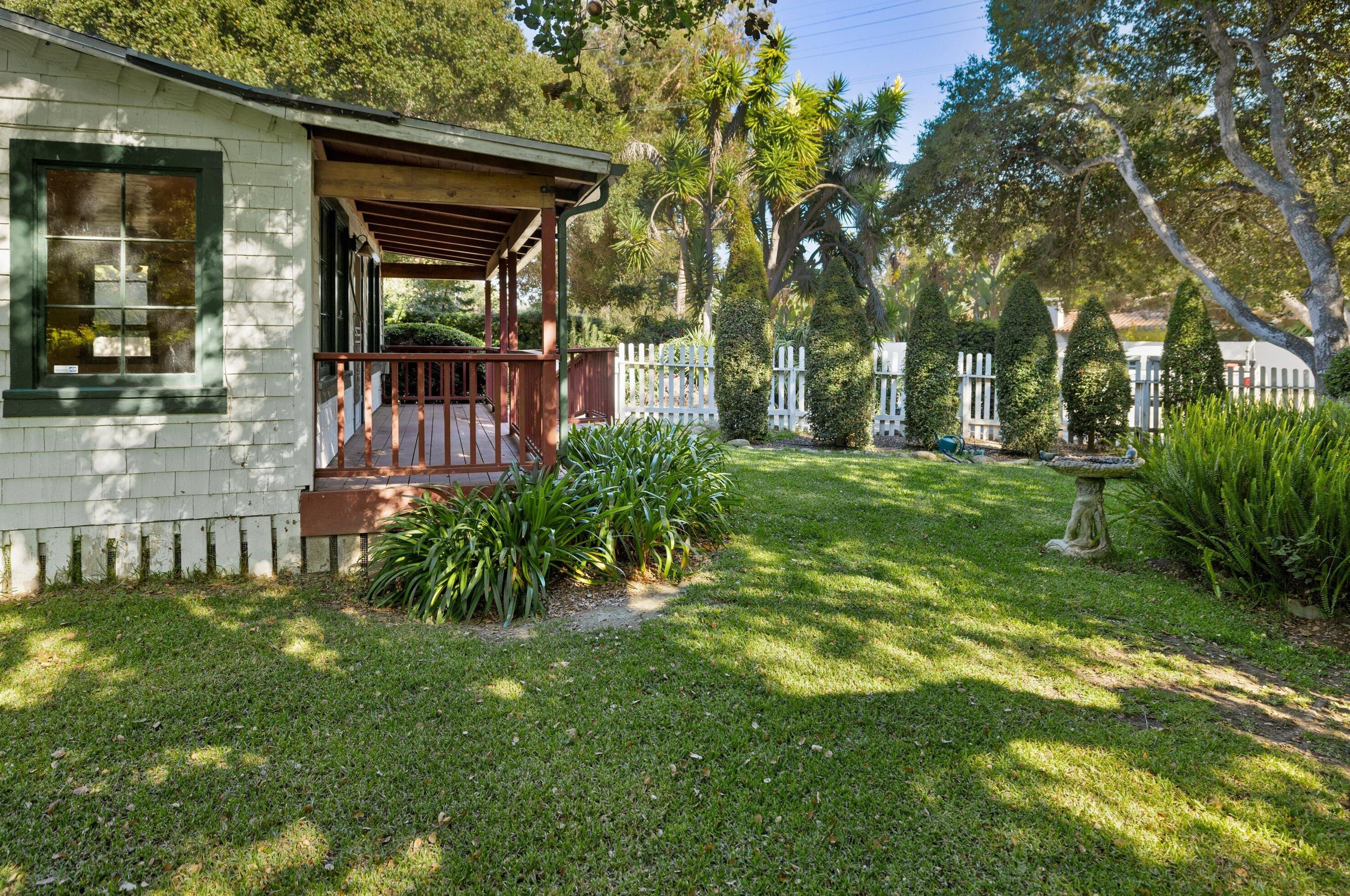 1404 School House Rd, Santa Barbara, CA 93108