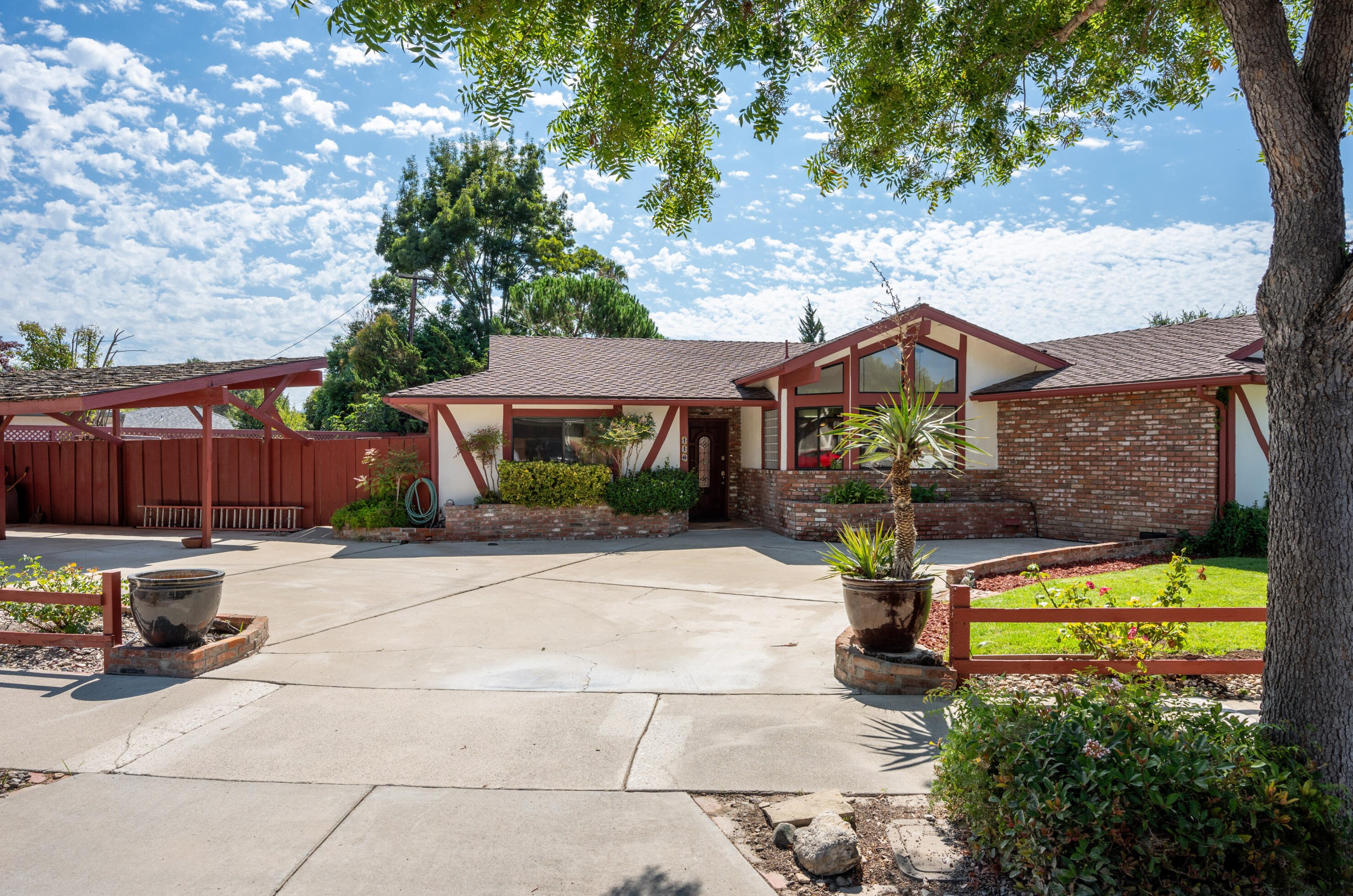 116 1st St, Solvang, CA 93463