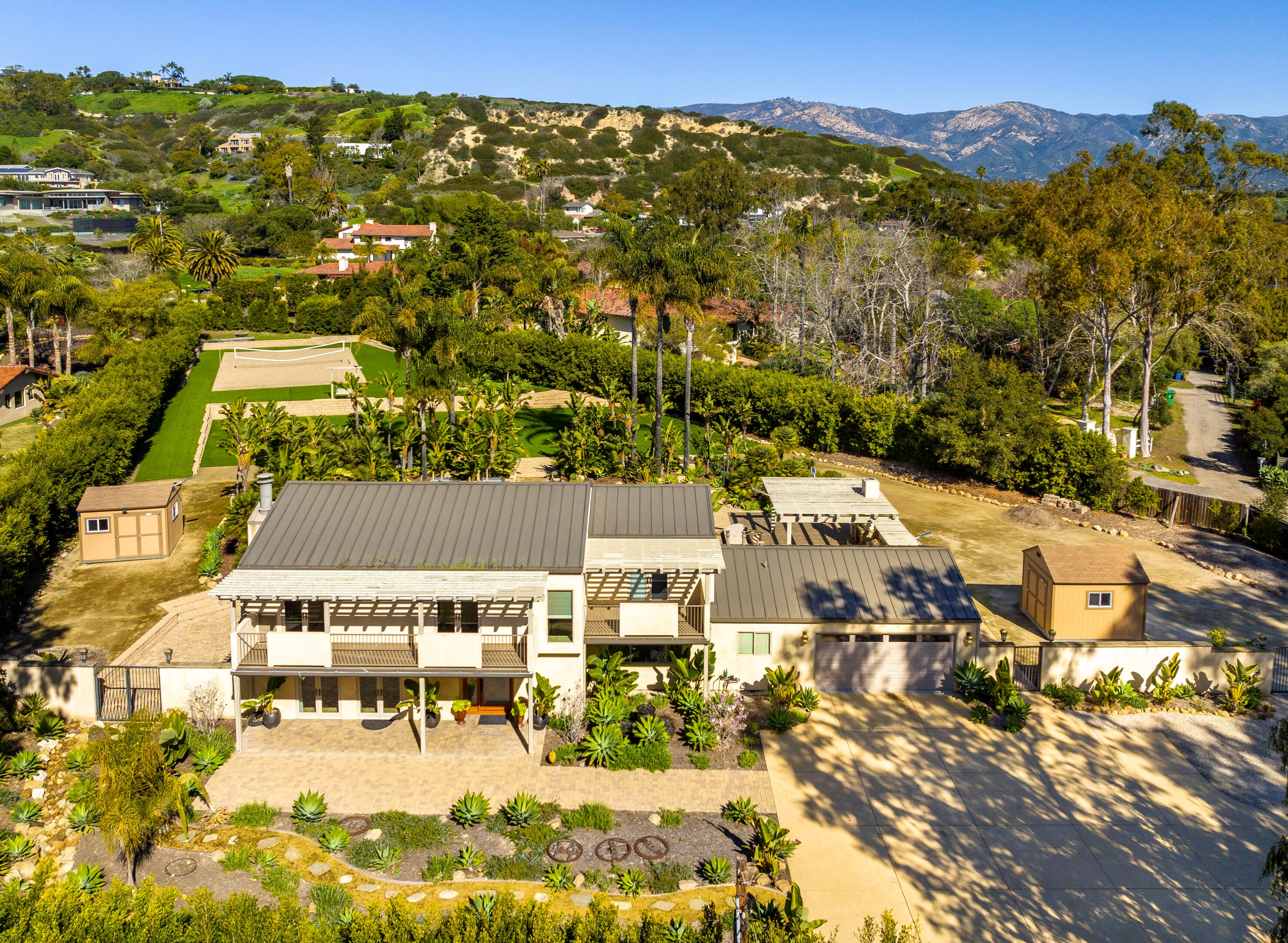 3202 Braemar Dr, Santa Barbara, CA 93109
