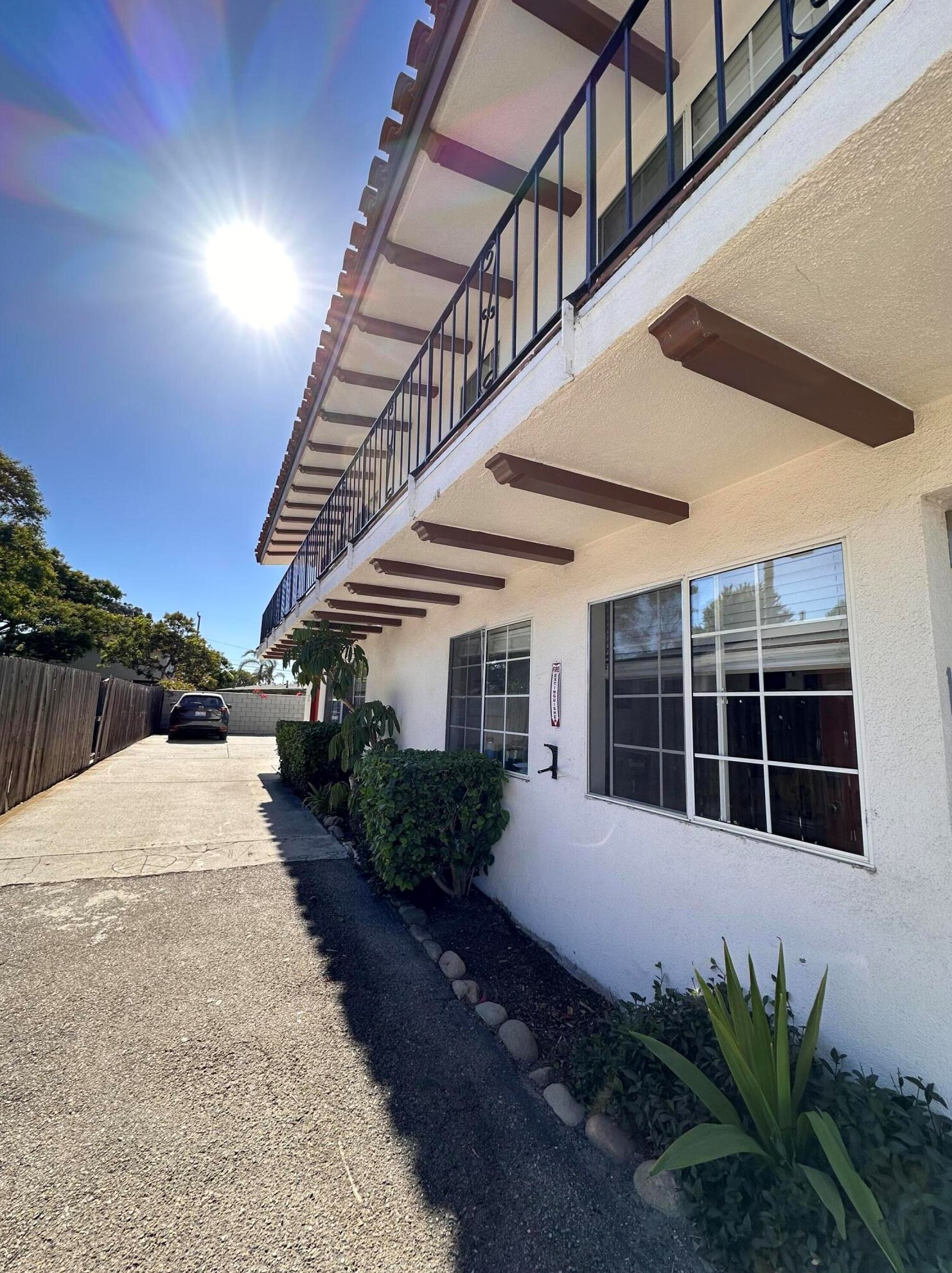 6657 Sueno Rd, Santa Barbara, CA 93117