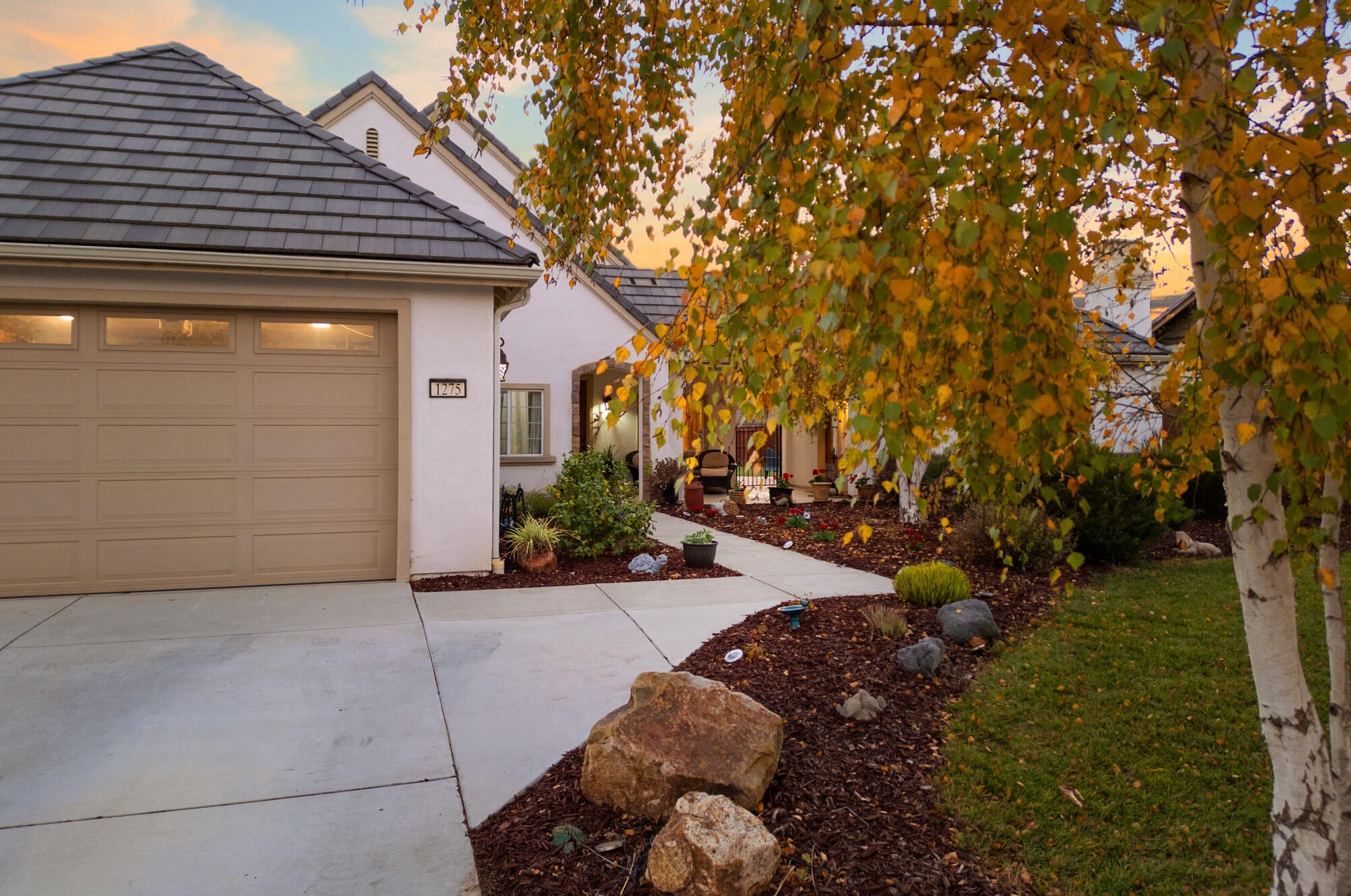 1275 Olesen Dr, Solvang, CA 93463