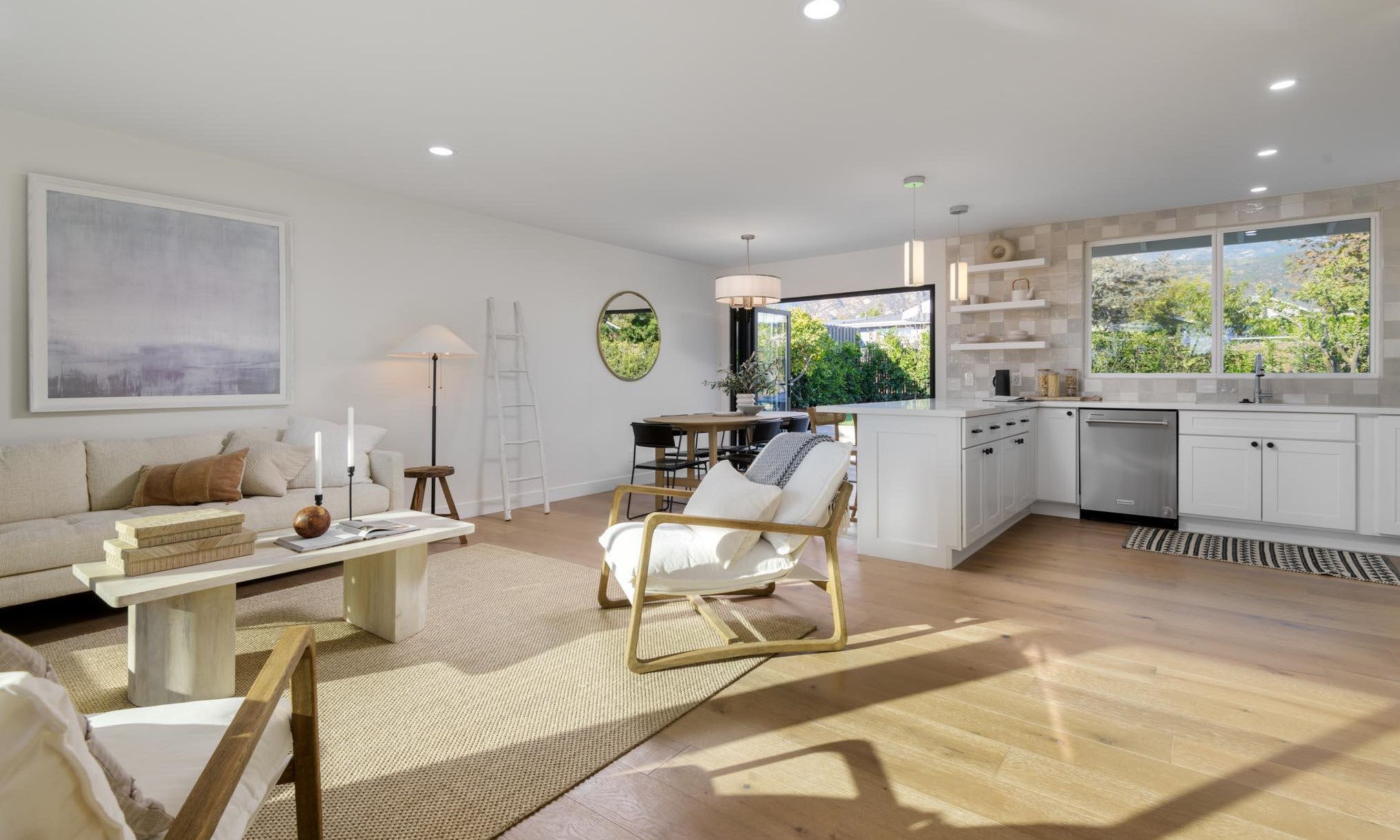 4898 Malibu Dr, Carpinteria, CA 93013