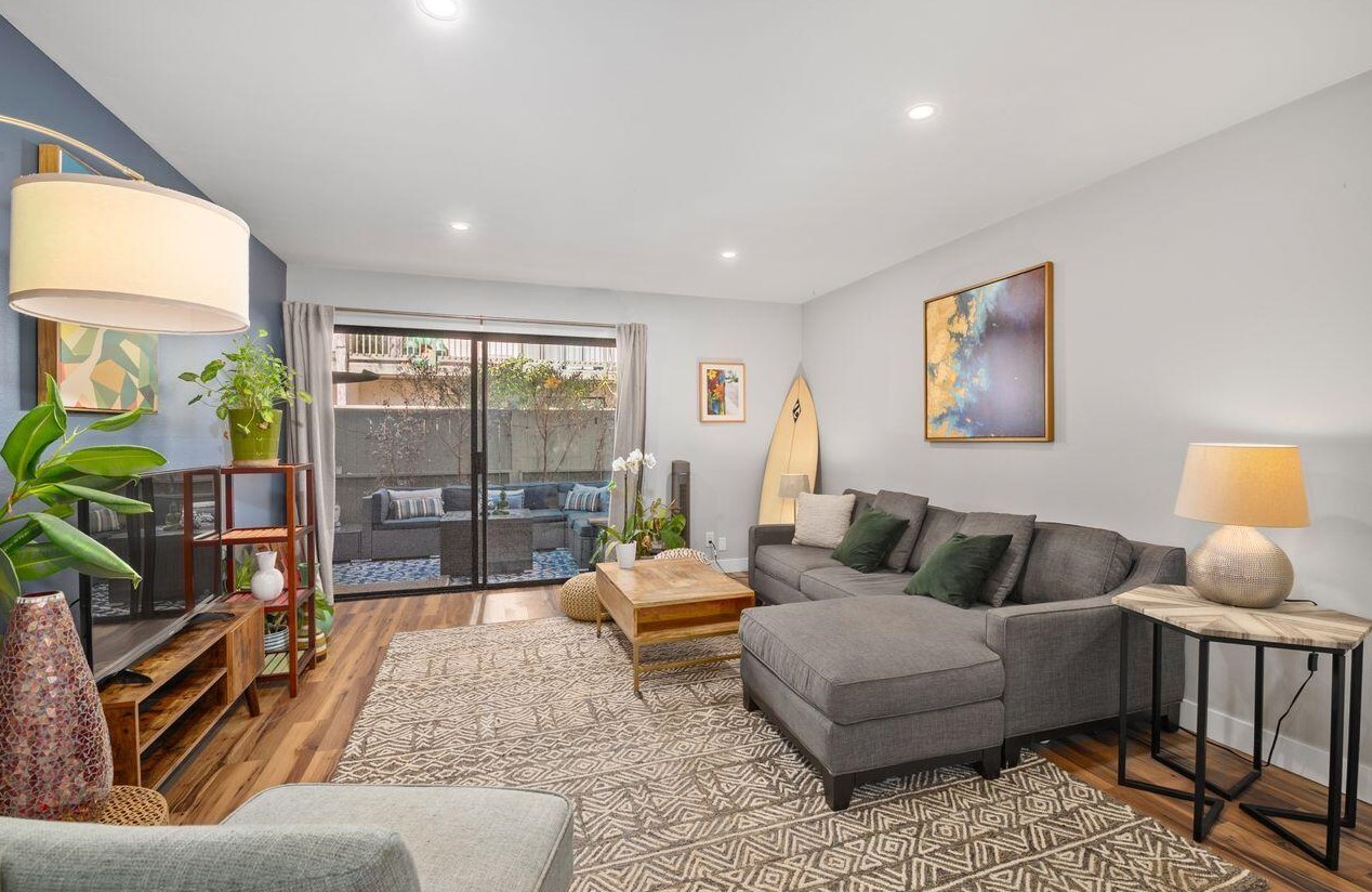 35 Dearborn Pl #61, Santa Barbara, CA 93111
