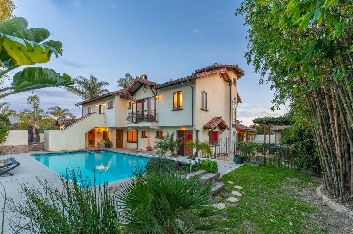 365 Greencastle Cir, Santa Barbara, CA 93111