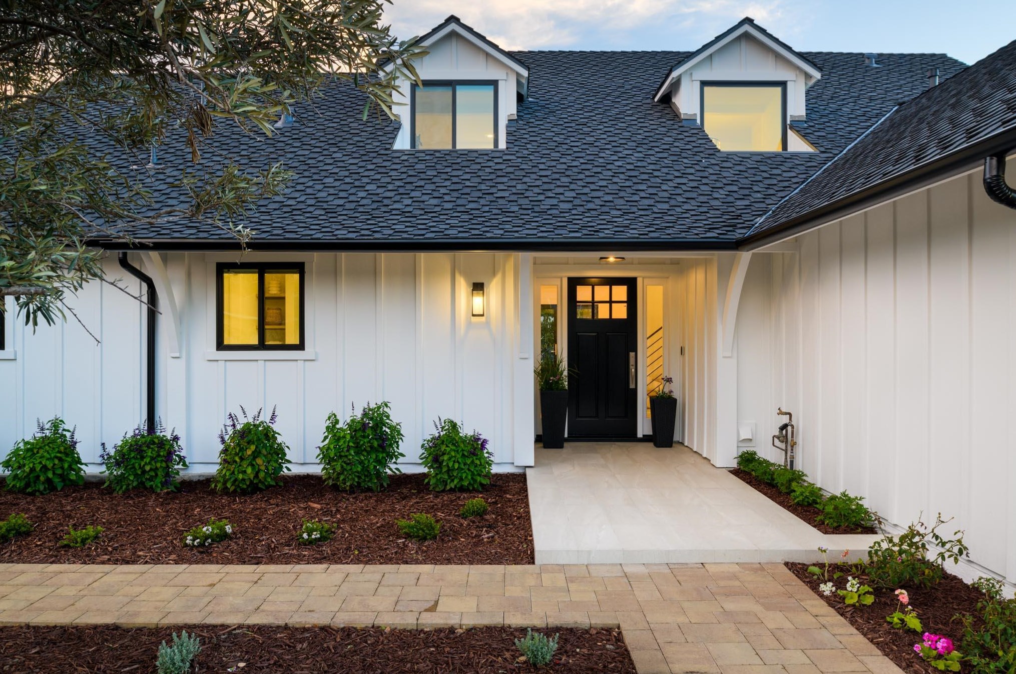 7049 Armstrong Rd, Santa Barbara, CA 93117
