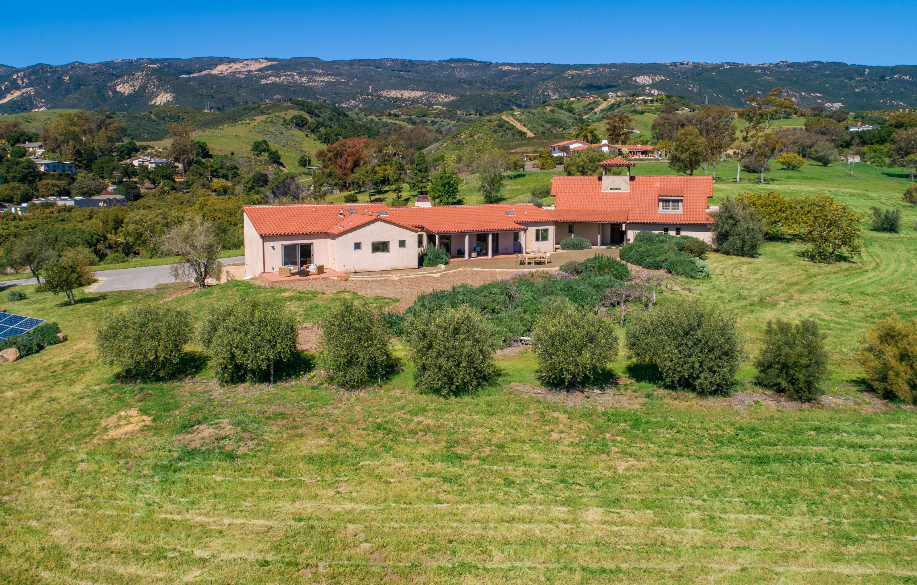 1150 N Fairview Ave, Santa Barbara, CA 93117