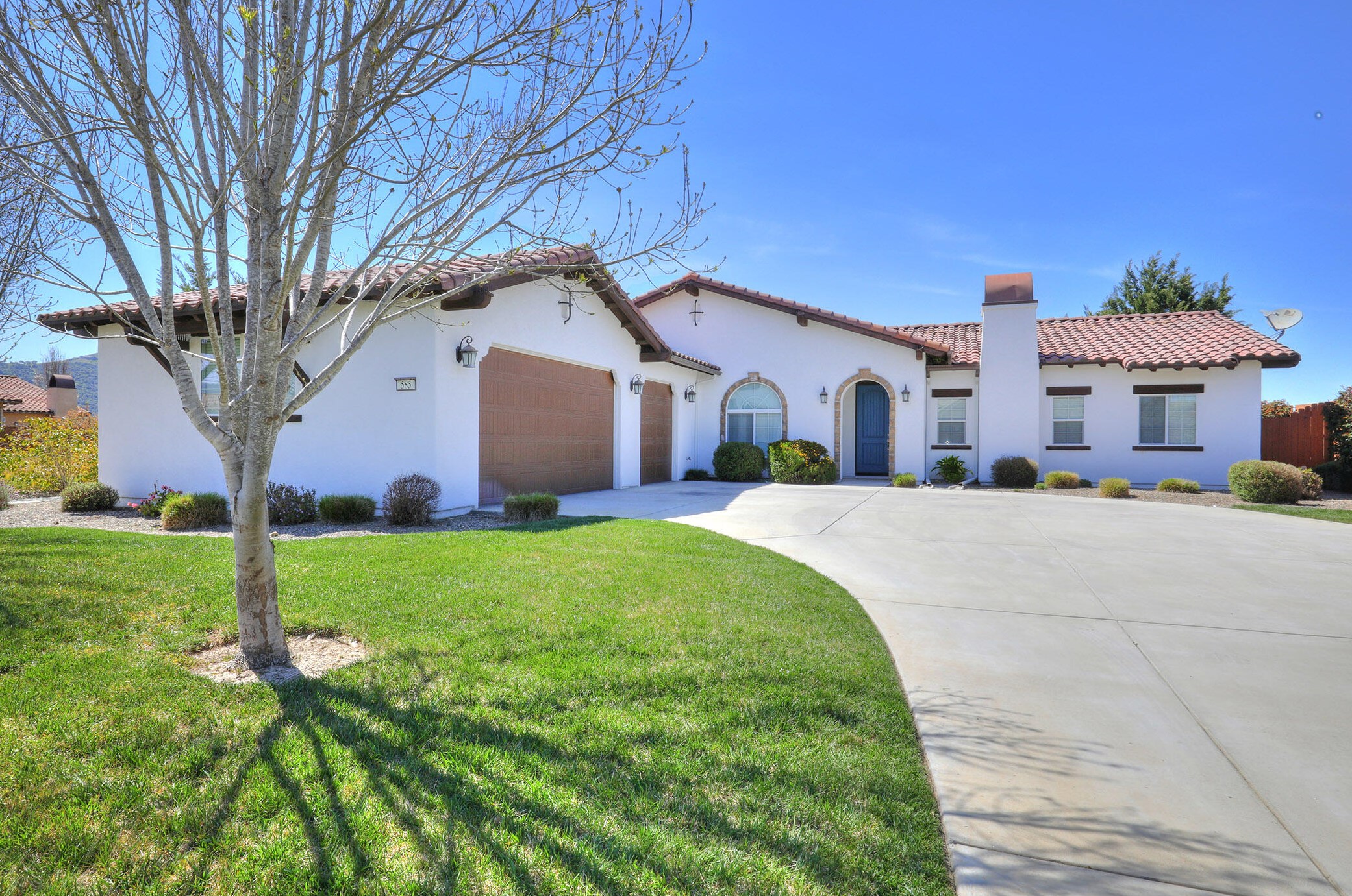 585 Oak Ridge Rd, Solvang, CA 93463