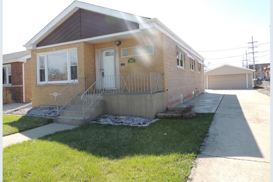 4733 W 98th Pl, Oak Lawn, IL 60453 MLS 09167121 Coldwell Banker