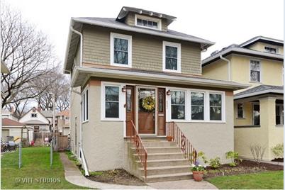 622 Clarence Avenue - Photo 1