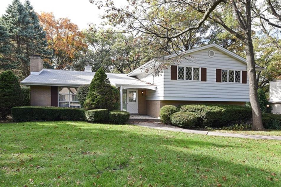 6 Brighton Ln, Oak Brook, IL 60523 MLS 09287116 Coldwell Banker