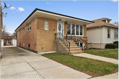 6005 North Canfield Avenue - Photo 1