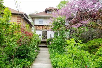 1428 West Estes Avenue - Photo 1