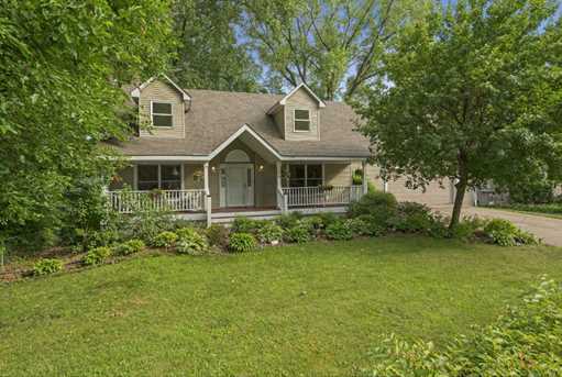 400 McCarrons Boulevard N