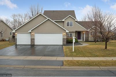 7009 Whitehall Rd Shakopee Mn 55379 Mls 5198158 Coldwell Banker