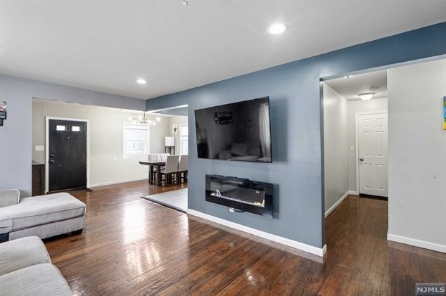 15 Norwood Ave, Plainfield NJ 07060-1354 exterior