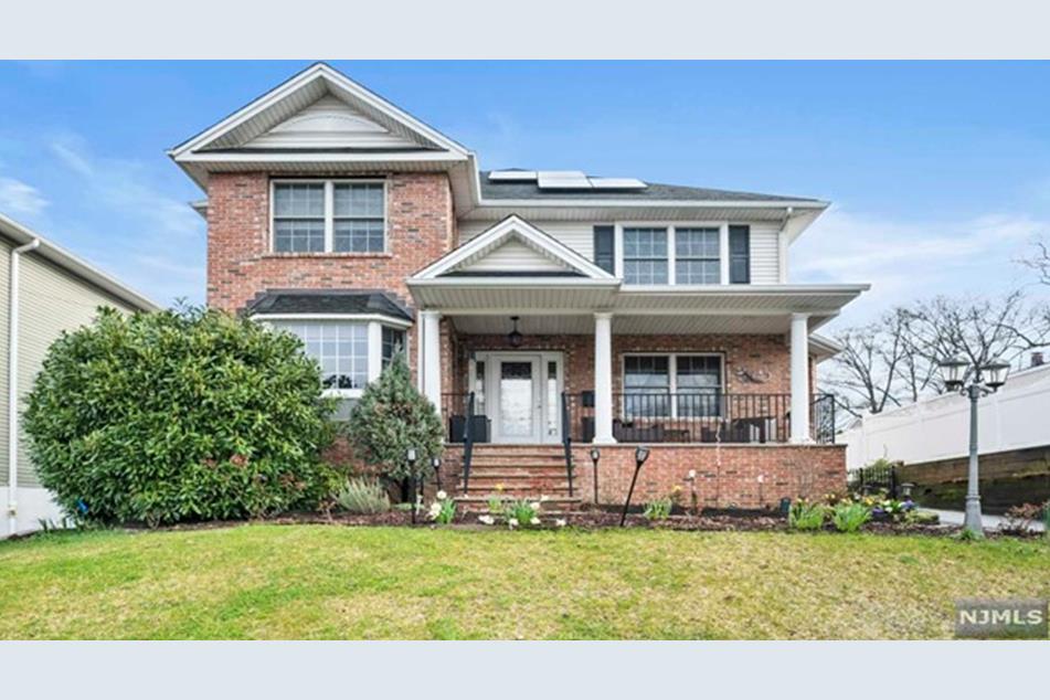 10 Hastings Ave, Rutherford, NJ 07070 MLS 24010656 Coldwell Banker