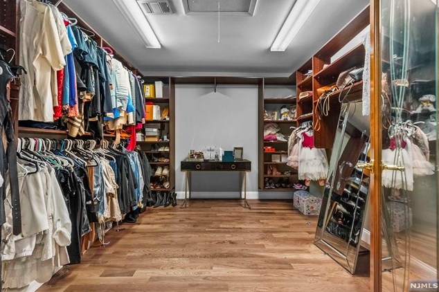 404 Un Ave, Belleville NJ 07109-1607 exterior