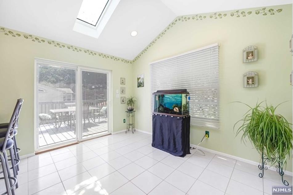 248 Oradell Ave, Paramus, NJ 07652 MLS 24019776 Coldwell Banker