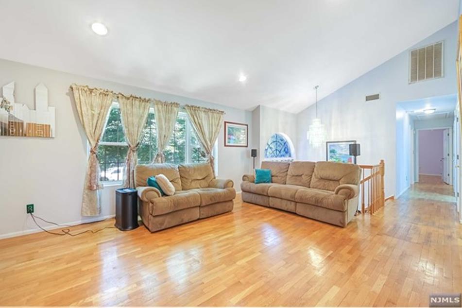 248 Oradell Ave, Paramus, NJ 07652 MLS 24019776 Coldwell Banker