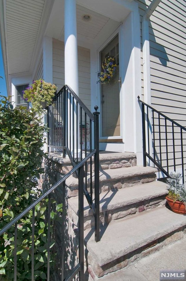58 Madison Ave, Dumont, NJ 07628-2418