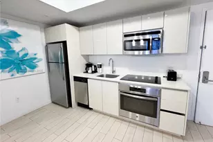 2602 E Hallandale Beach Blvd, Hallandale Beach, FL 33009 - Photo 8