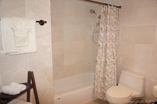 19370 Collins Av Seasonal, Sunny Isles Beach, FL 33160 - Photo 10