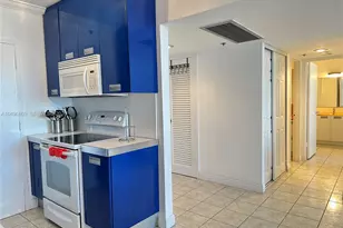 100 Lincoln Rd, Miami Beach, FL 33139 - Photo 8